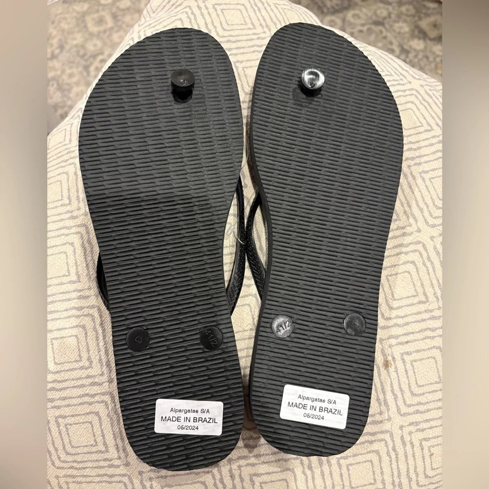 Havaianas Black and Red Minnie Mouse Flip Flops